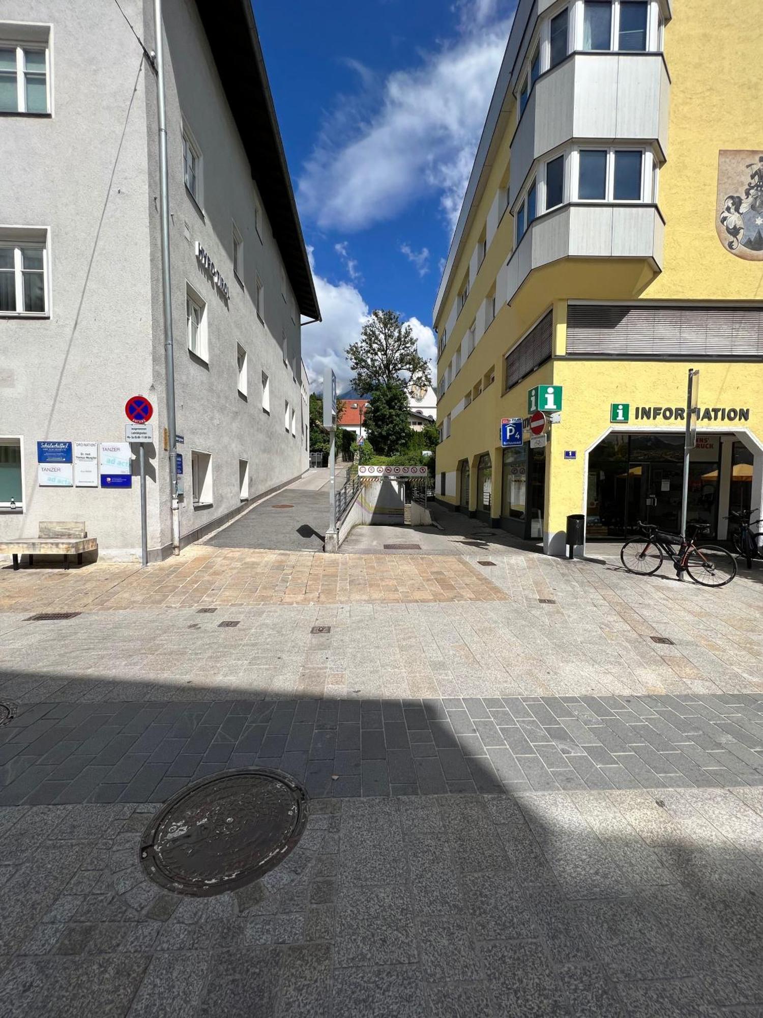 Mitten Im Zentrum Ferienwohnungen Mit Sonniger Terrasse Telfs Exterior foto